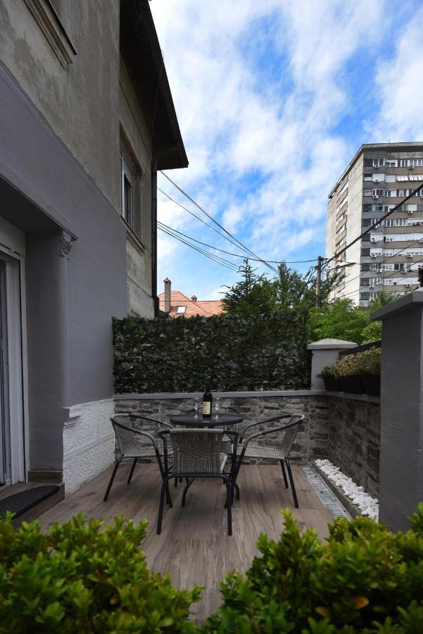 Tasos Lägenhet Belgrad Exteriör bild